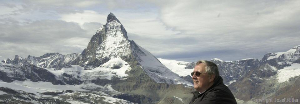 Seppi auf dem Gornergrat vor dem Matterhorn